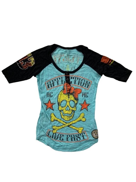Tops - Skull with Bow Graphic Tee
